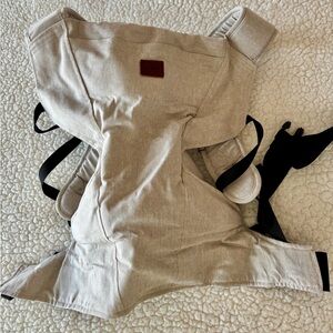 NWT Happy Baby - Revolution